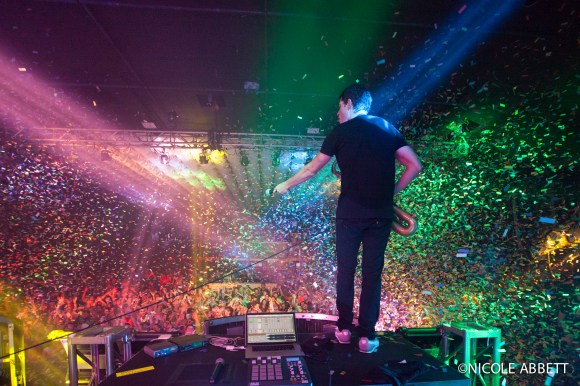 BIG GIGANTIC: THE NIGHT IS YOUNG TOUR